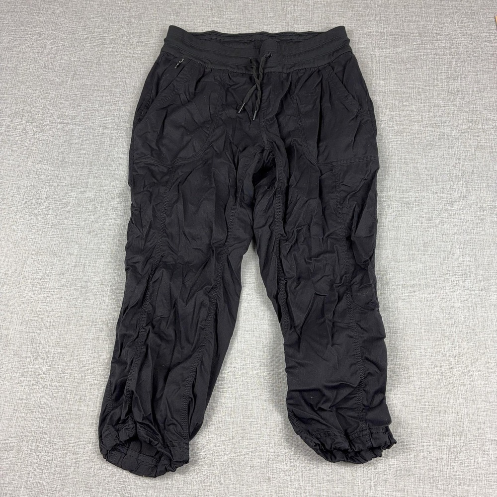 The North Face Capri Pants Womens M Black Hiking Nylon Stretch Travel Outdoor - Picture 1 of 11